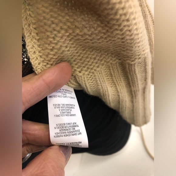 NWT PRETTY LITTLE THINGS KNITTED WRAP LIGHT SWEATER IN SIZE m - Picture 4 of 6